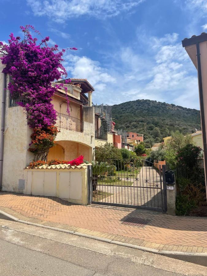 Casa Delle Farfalle Chia Kültér fotó